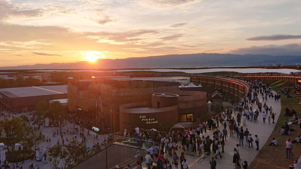 万博大屋根リング上からの夕焼け