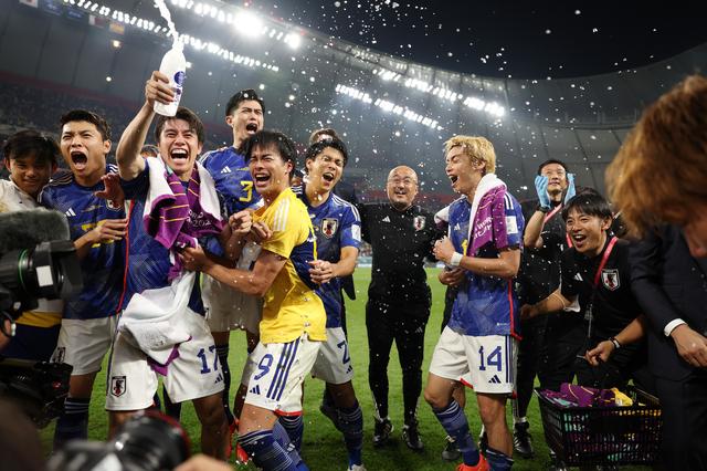 サッカーW杯2023スペイン戦勝利後の選手画像