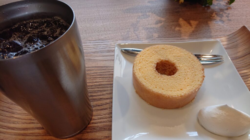 カフェで食べられる焼きたてバームクーヘン