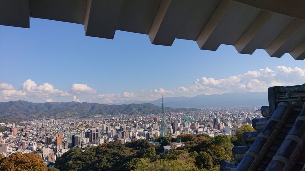 松山城天守閣からの市内一望