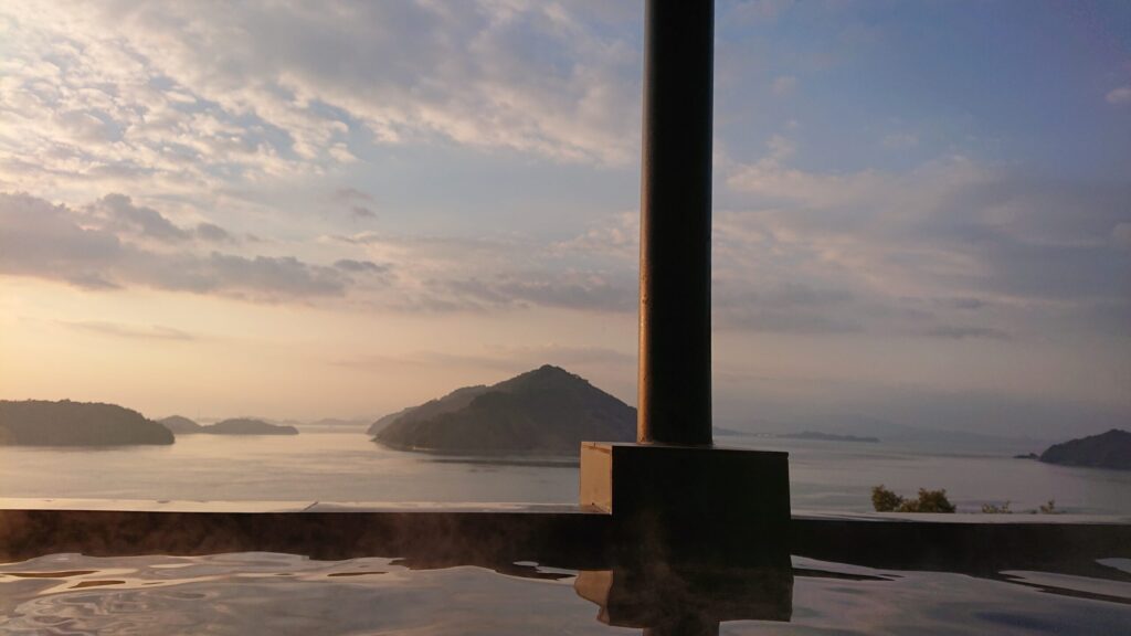 露天風呂から見える海その4