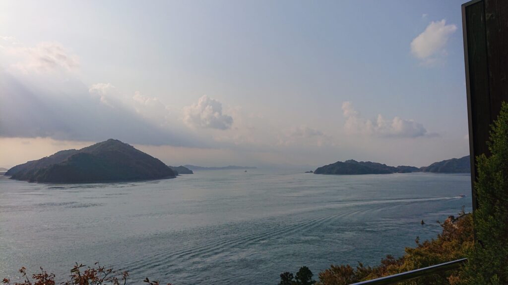テラスから見る海と島々その4
