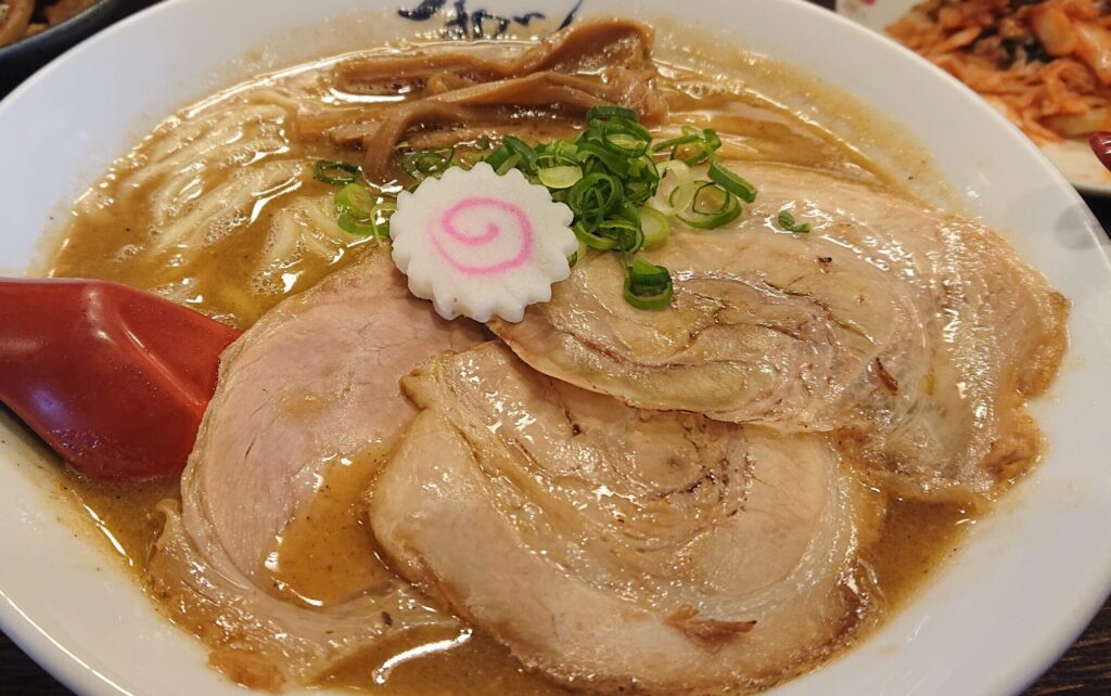 【熟成らー麺】の画像
麺や 紡