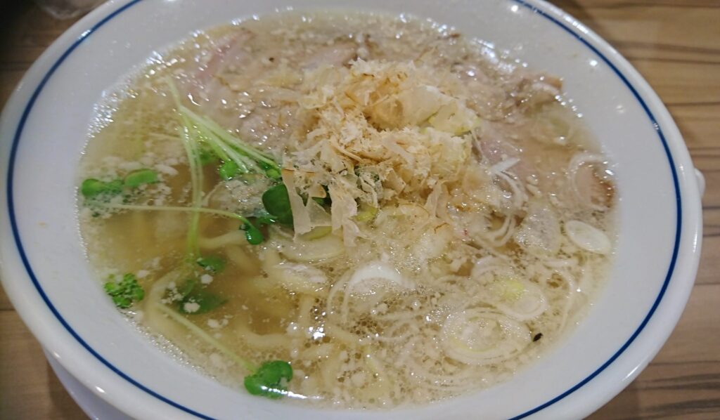 【塩らーめん】の画像
らーめん鱗 江坂店