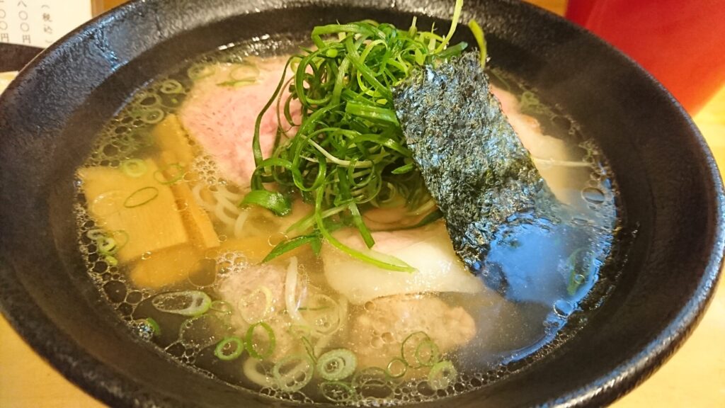 【塩らーめん】の画像
大阪 麺哲