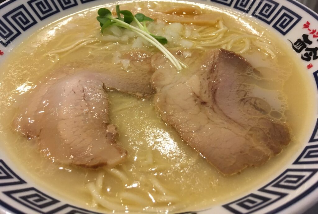 【天然塩の極上あさりそば】の画像
麺道 而今 総本家